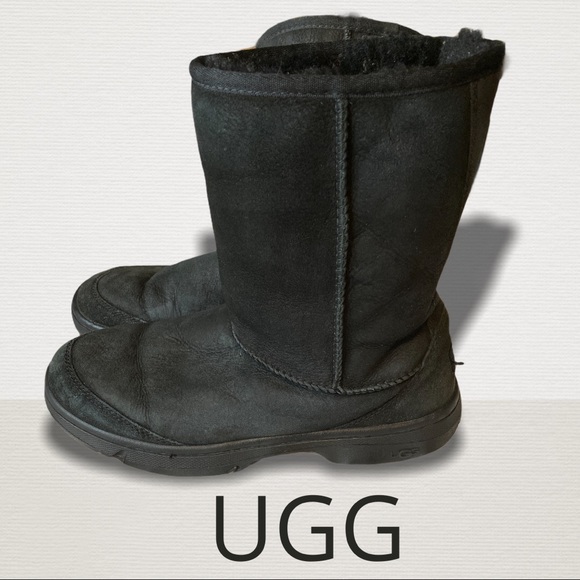 UGG AUSTRALIA WOMEN'S MICHAELA - Picture 1 of 9